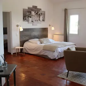 Le Clos Du Patre Guest house